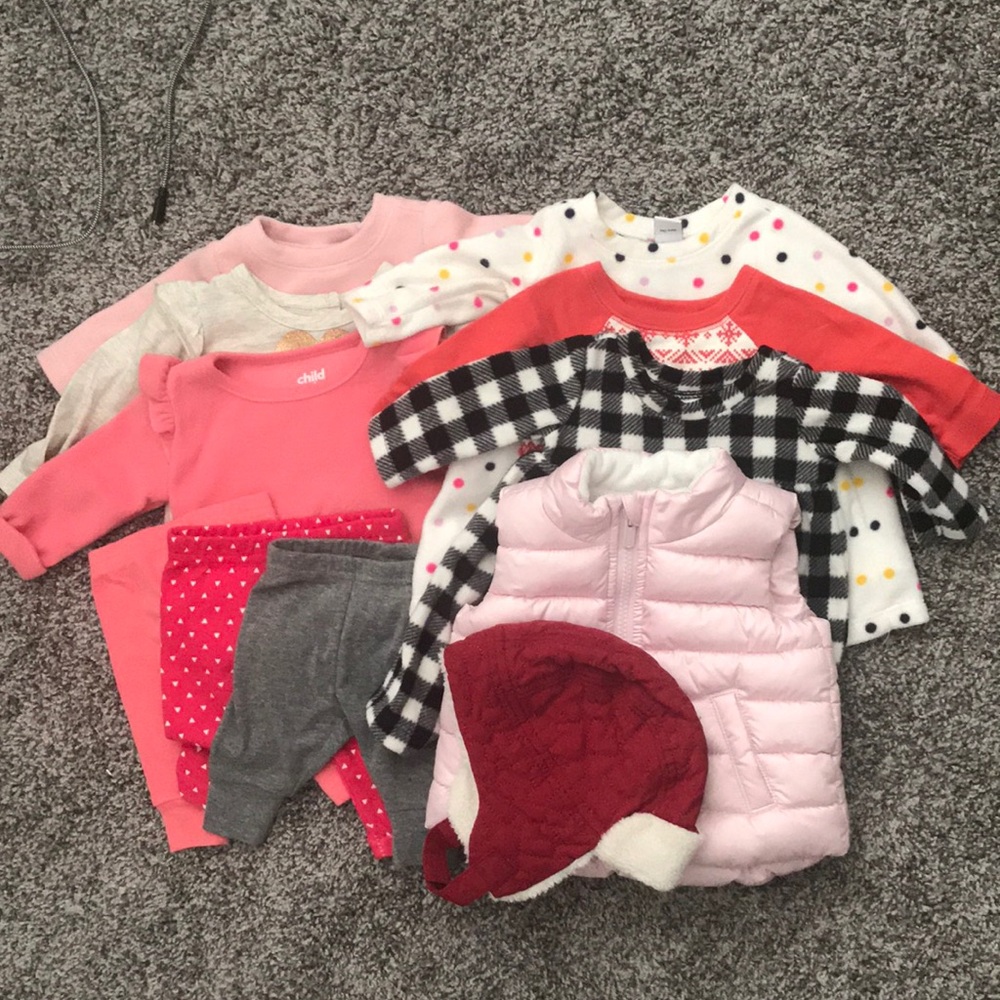 2 FREE ITEMS!!! 0-3 MONTHS 10-PIECE BABY GIRL